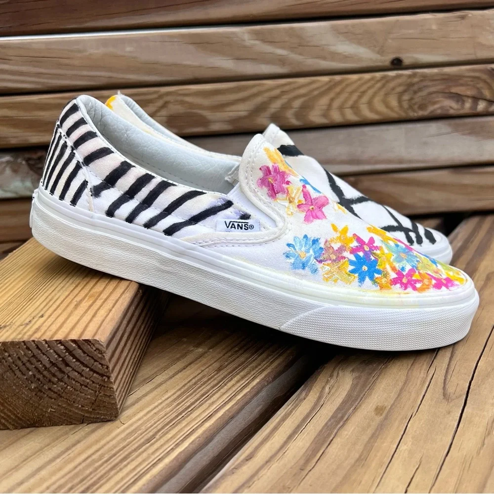 - Vans Sz 5.5 Handpainted Slip-On Sneakers! EUC!